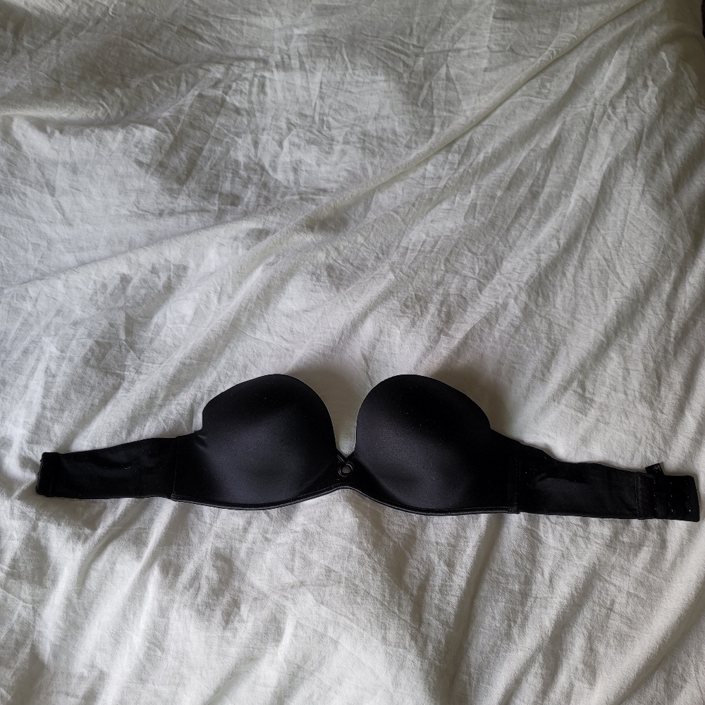 Black VS Bombshell bra